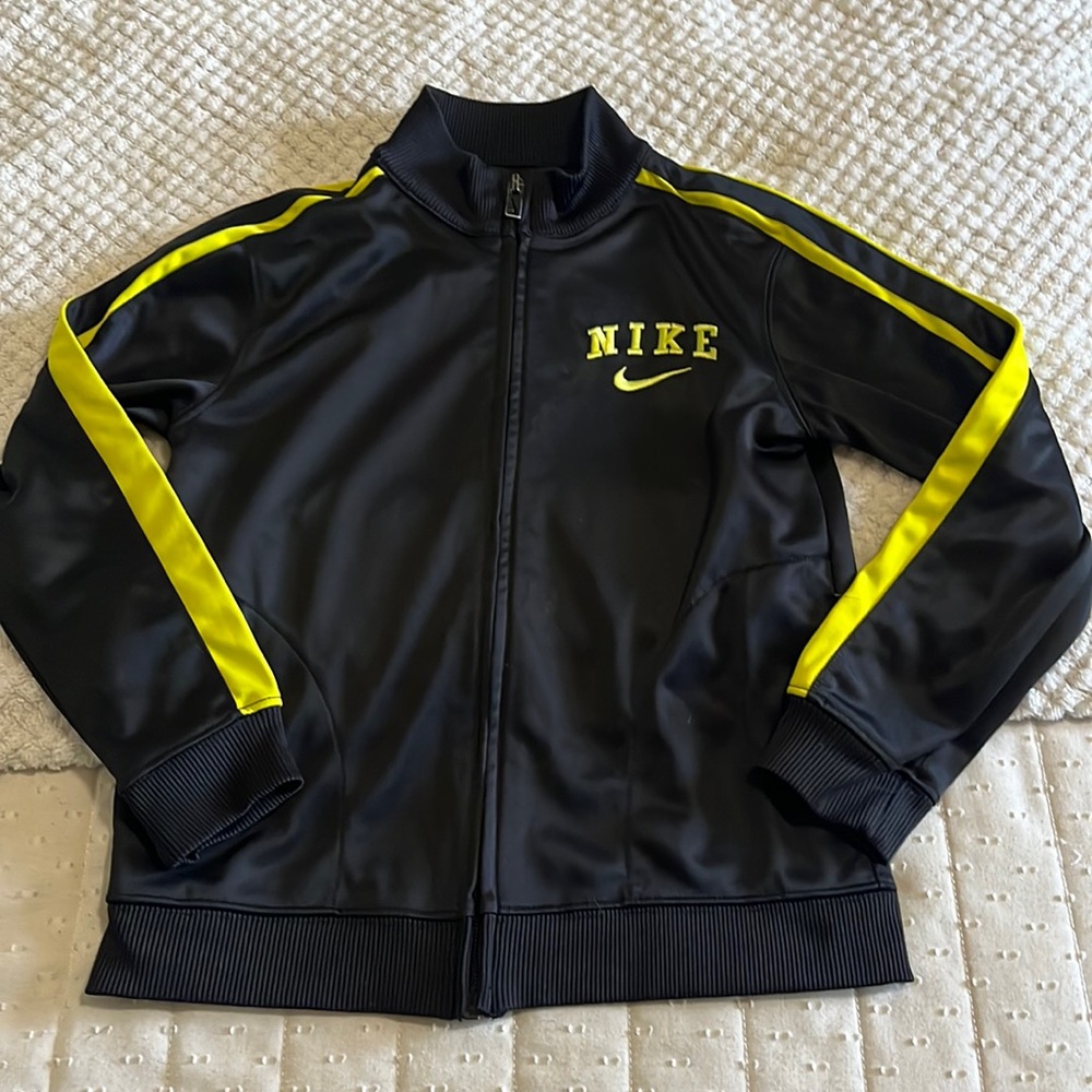 Boys Nike Full zip jacket size small